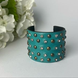 🌺 Studded Cuff Teal Bracelet 🌺